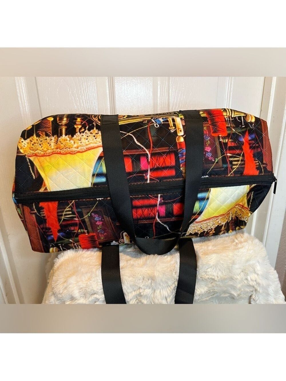TOTE OVERNIGHT TRAVEL BAG. BRIGHT COLORFUL DUFFLE - Picture 5 of 10